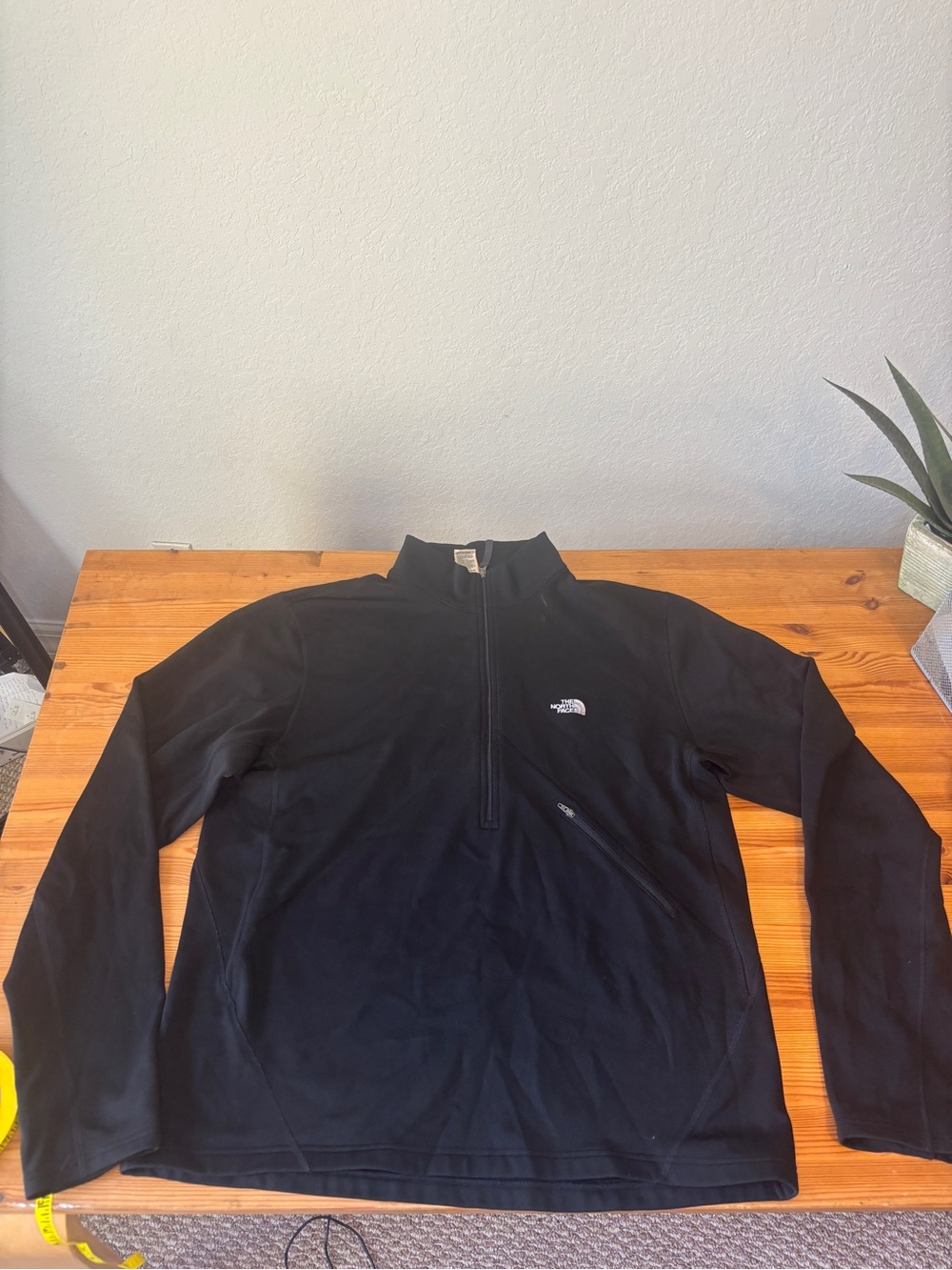 The North Face Men’s Black Half-Zip Fleece Pullover